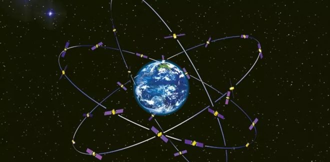 路虎卫士 从机械猛兽到电子精灵的蜕变——卫星技术综合应用系统集成与驾驶革命